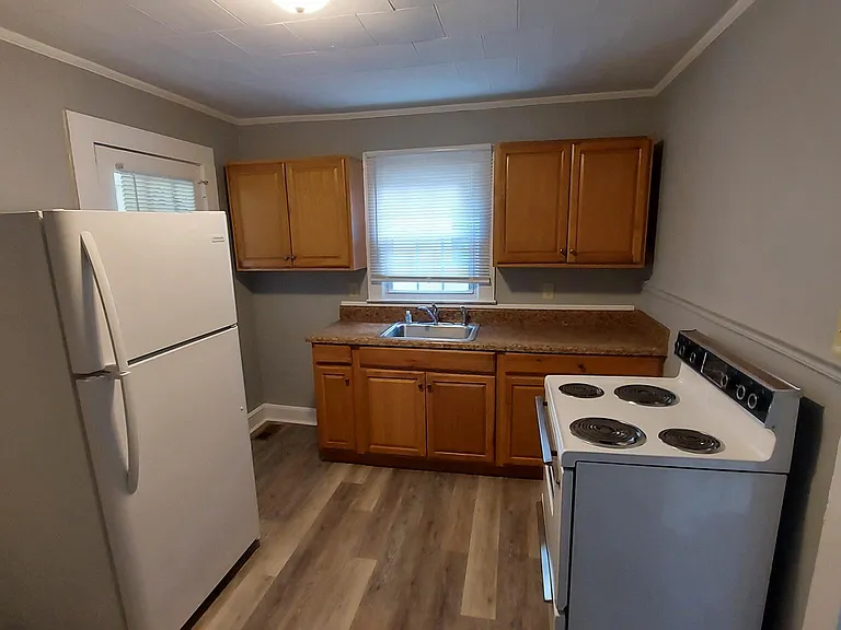 409 Hamilton St #B — Photo 3
