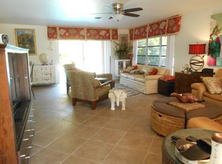 1120 Singer Dr, West Palm Beach, FL 33404