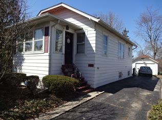 695 W Alexander Blvd, Elmhurst, IL