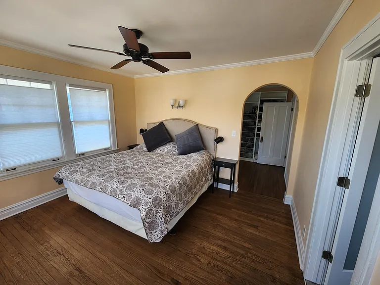 246 Maple Ave — Photo 8