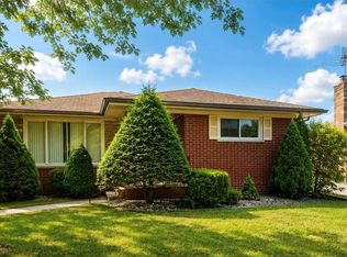 21240 Evergreen St, Saint Clair Shores, MI 48082