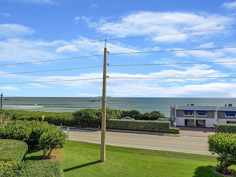 1055 Ocean Dr #403 — Photo 9