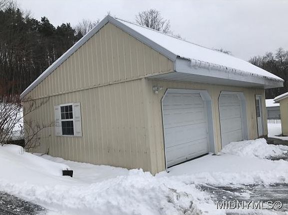 2nd image of 235 E Schuyler St