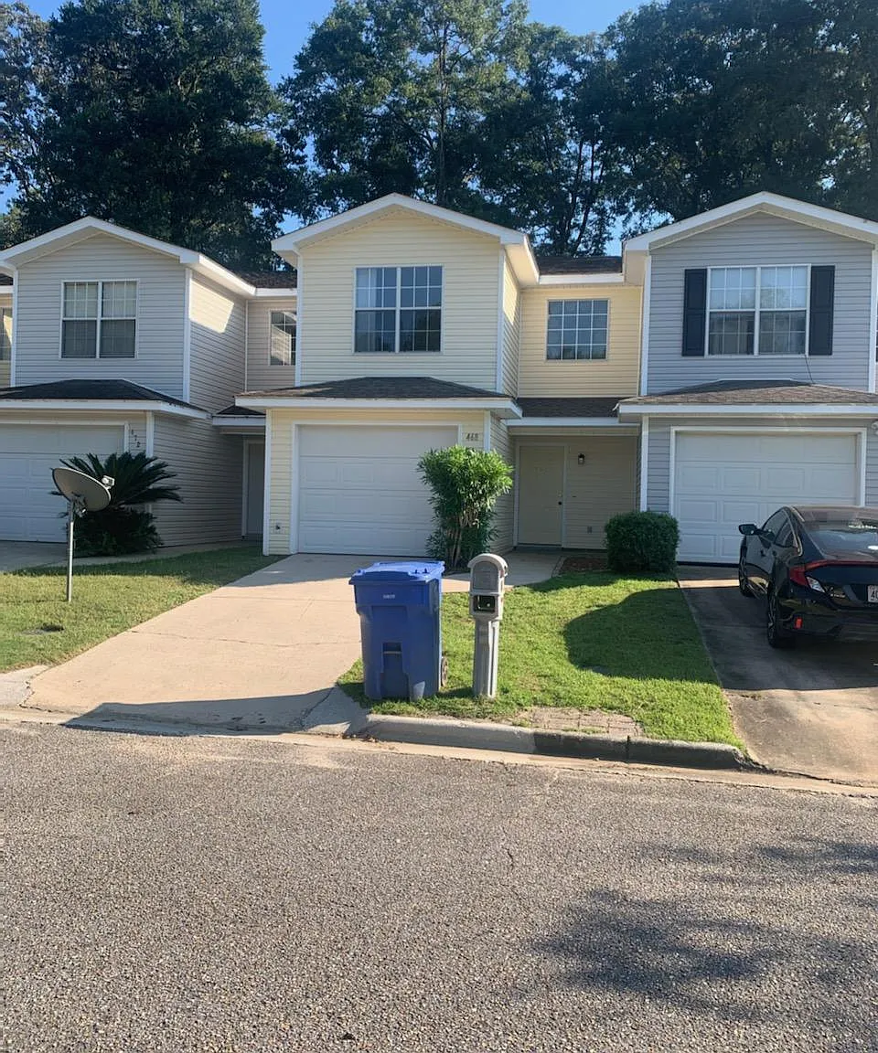 468 Sandy Oak Dr — Photo 1