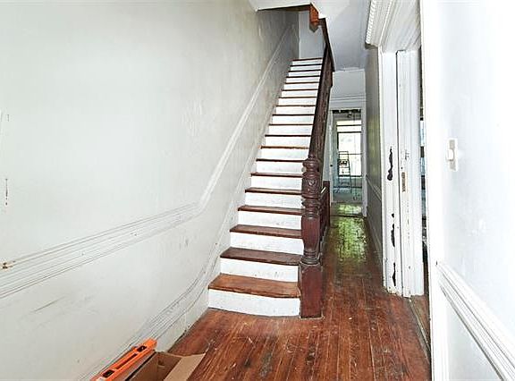 5th image of 311 W 138th St