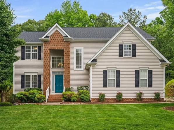 119 Moravia Ln, Cary, NC 27513