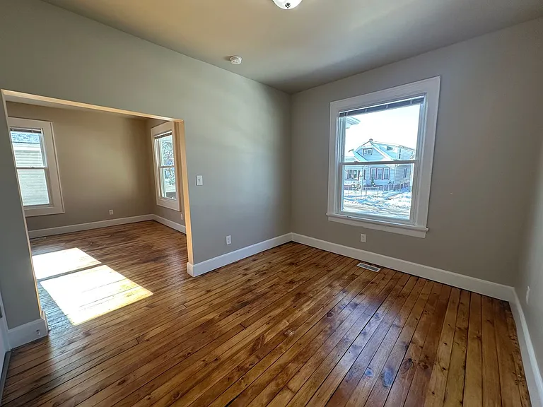 3860 N 19th Pl — Photo 6