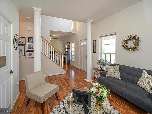 5th image of 15 Tracey Ln