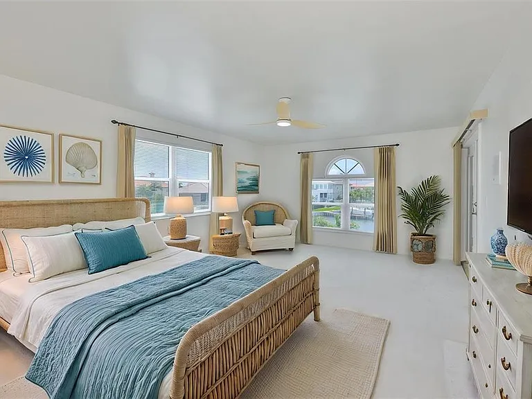 929 Symphony Isles Blvd — Photo 34