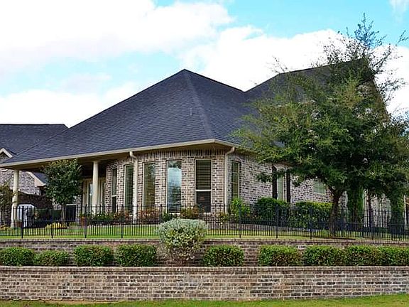 2nd image of 104 Timber Creek Ct
