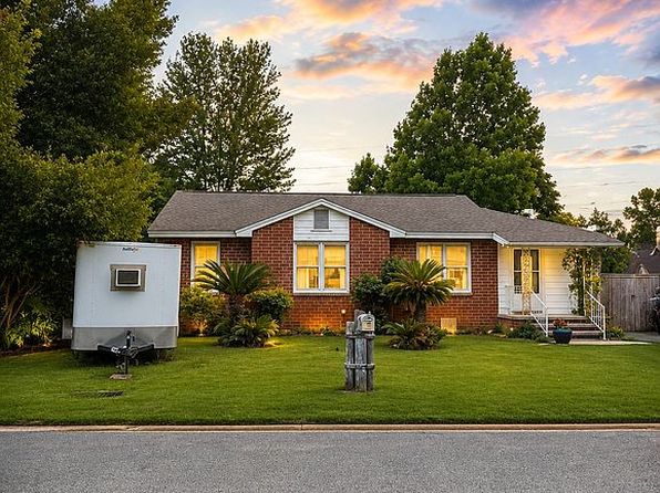 215 Berry Rd