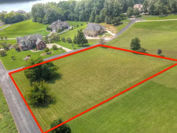 4744 Driftwood Ln, Louisville, TN 37777