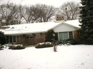 2221 Vardon Ln, Flossmoor, IL 60422