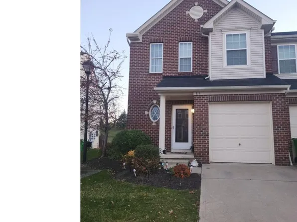111 River Rock Way, Berea, OH 44017