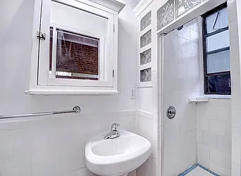 Rented by Urbane Brokerage