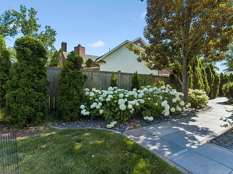 3926 Vailwood Dr — Photo 59