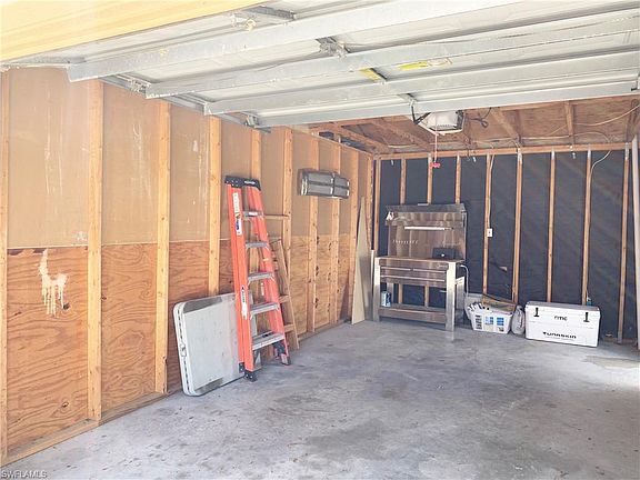 5th image of 9830 Carolina St #9832