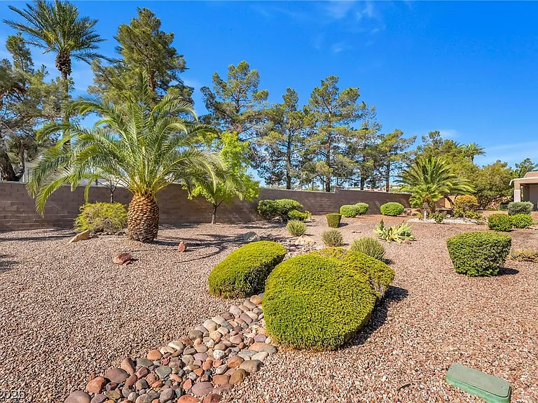499 Elm Hollow Ct — Photo 33