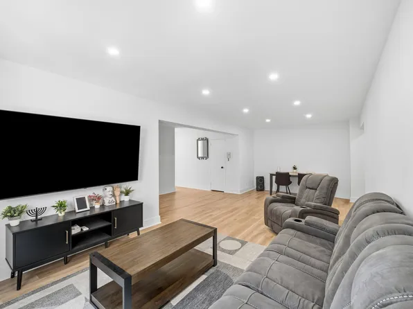 226-26 Union Tnpk image 7 of 20