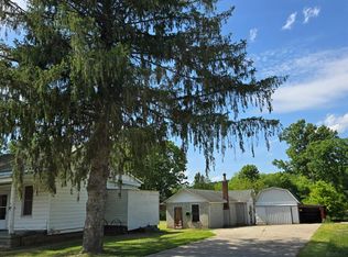 707 E 2nd St, Manchester, OH 45144