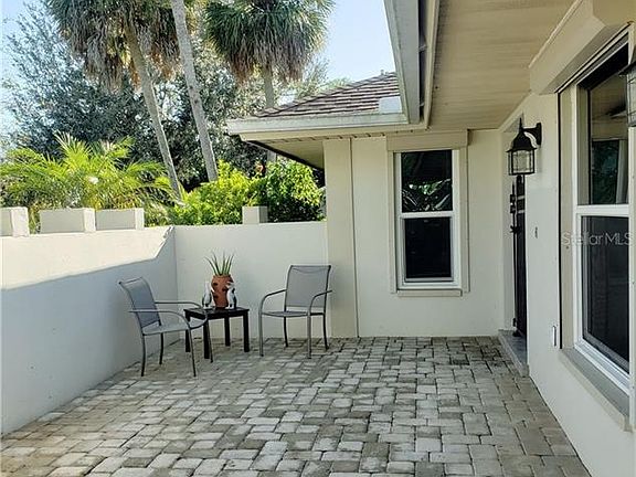 3rd image of 3121 Conway Blvd