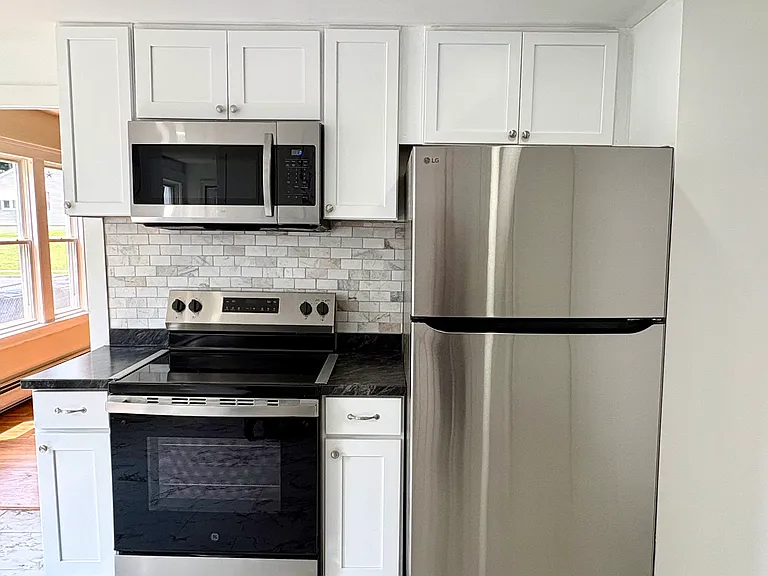 1455 Corbin Ave #1 — Photo 3