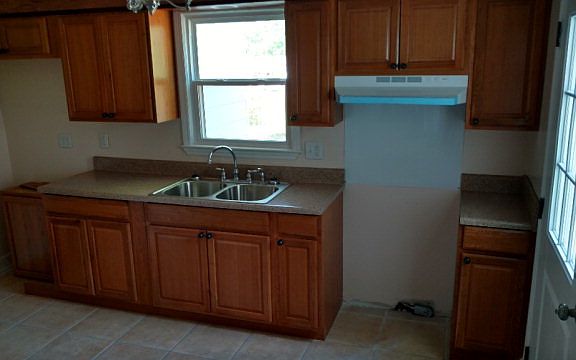 5th image of 610 Urquhart Dr