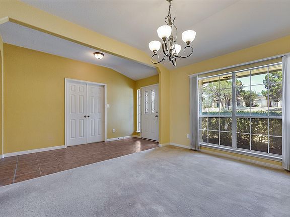 3rd image of 7312 White Oak Dr