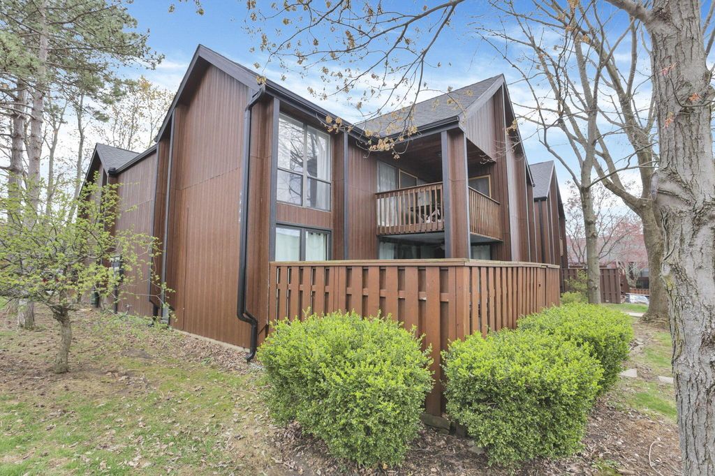 Real estate listing image