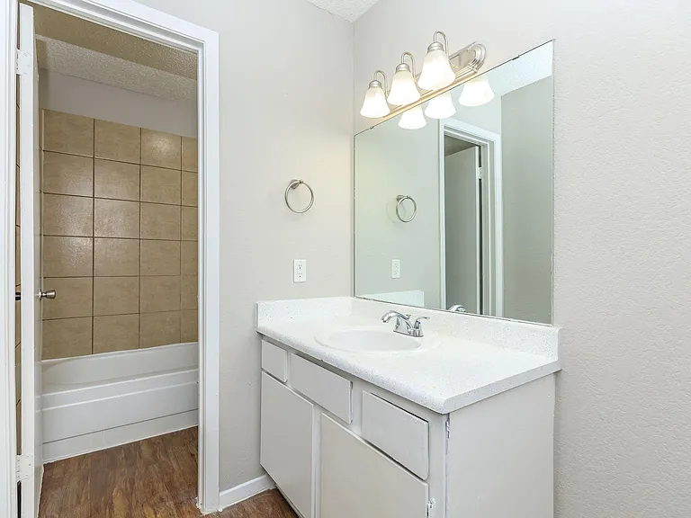 Villas at Alameda — Photo 62