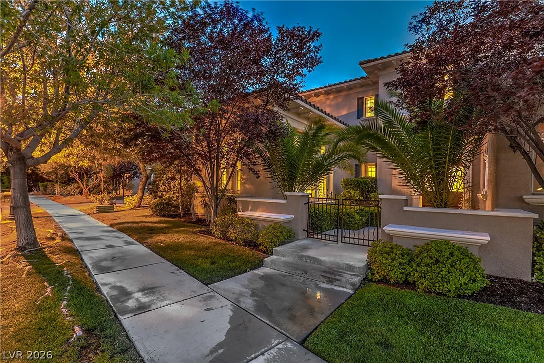 5 bed, 5.5 bath, 5654 sqft, $16,000 — Photo 3