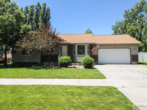 2nd image of 1508 S Wildwood Ln