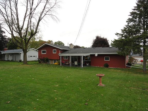 5th image of 571 Fairview Dr