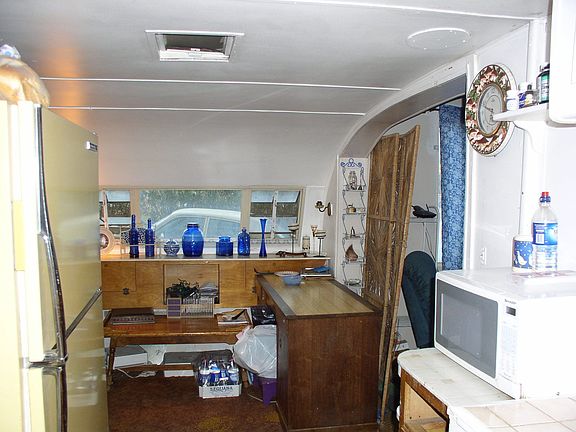 from kitchen to dining