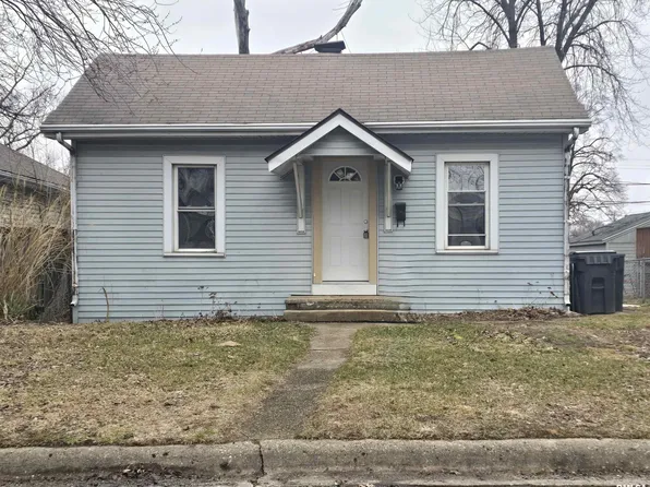 243 Cooper St, Pekin, IL 61554