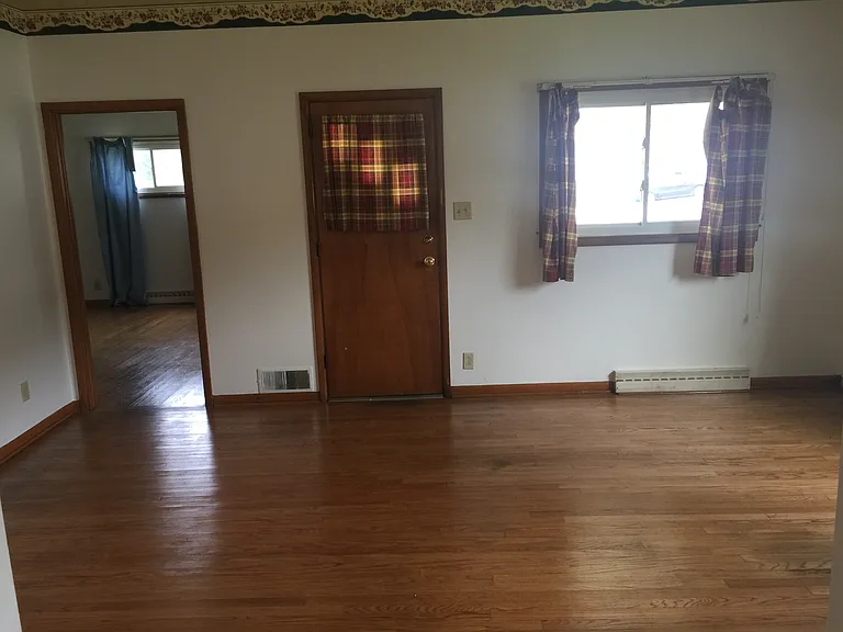 39 Amasa Ave — Photo 4