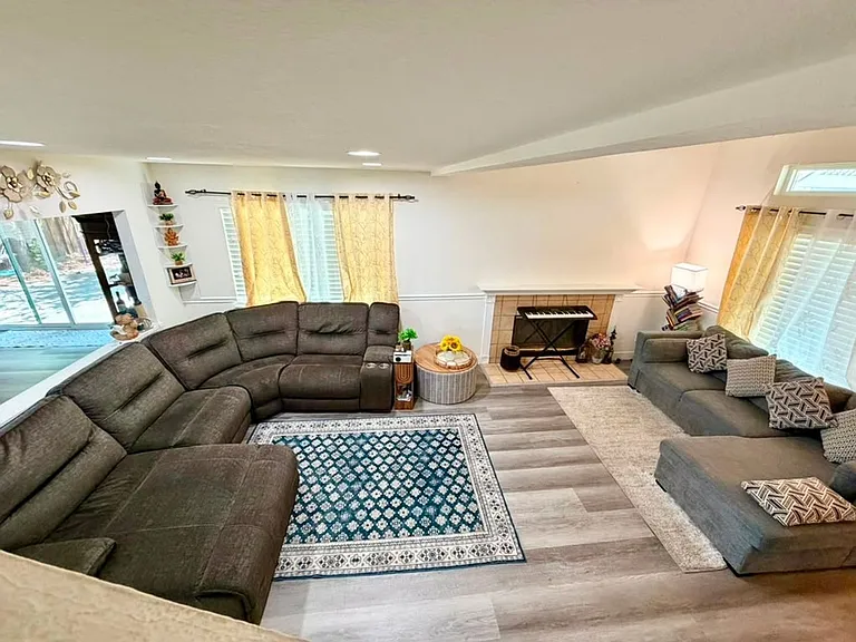 7293 Valley Trails Dr — Photo 4