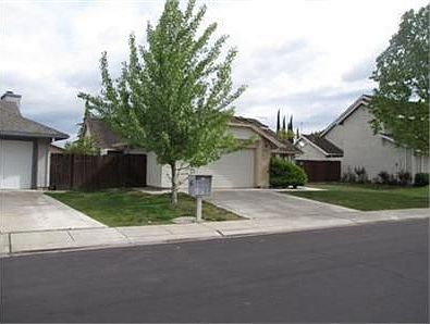 2nd image of 1031 Swan Dr