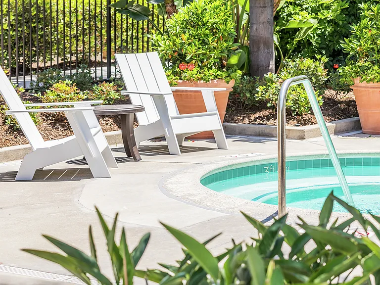 San Remo Villa Apartment Homes — Photo 10