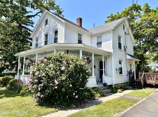 33 Dempster St, Ravena, NY 12143