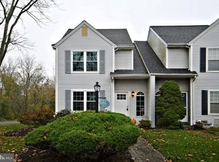 887 Sturbridge Ln, Lansdale, PA 19446