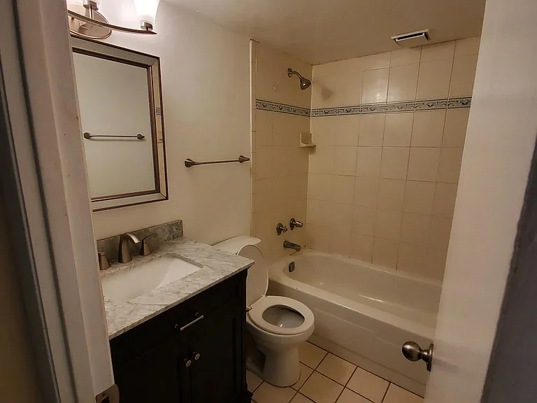 5820 N Church Ave — Photo 10
