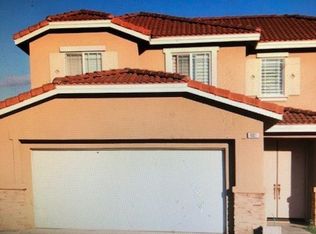 401 Summer Ln, Santa Ana, CA 92703