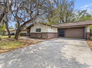 4 Holly Ct, Homosassa, FL 34446