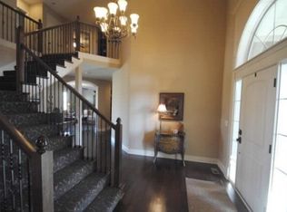 9400 W 158th St, Overland Park, KS 66221