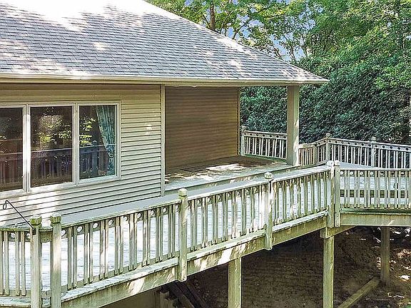 3rd image of 23288 Bluff Crest Dr