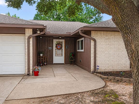 5th image of 21302 Bridgepoint Ln