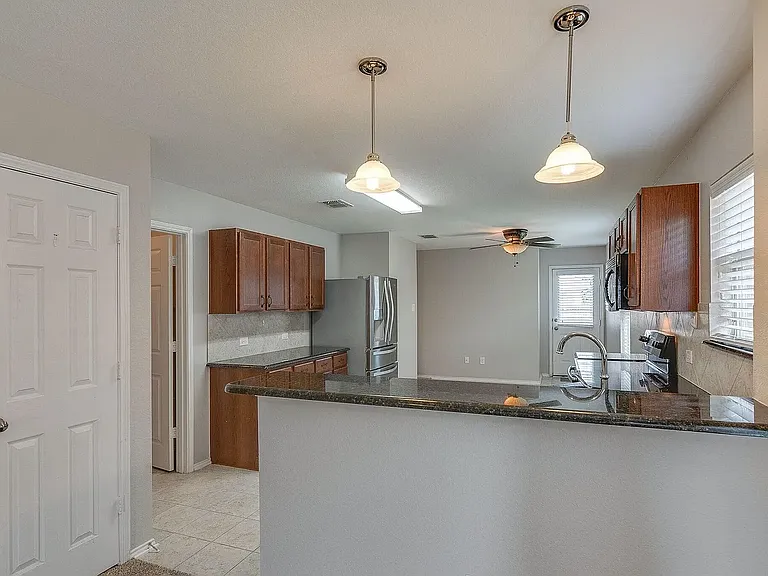 8833 Quarry Ridge Trl — Photo 5