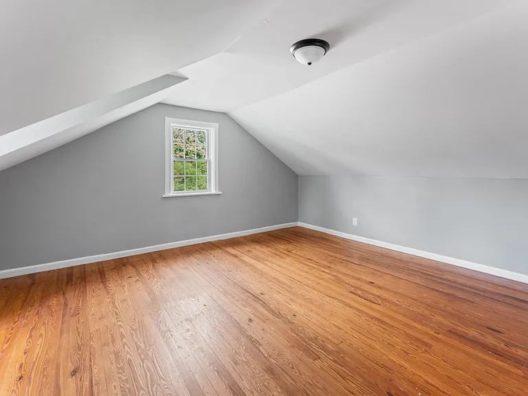 2501 Williams St — Photo 30