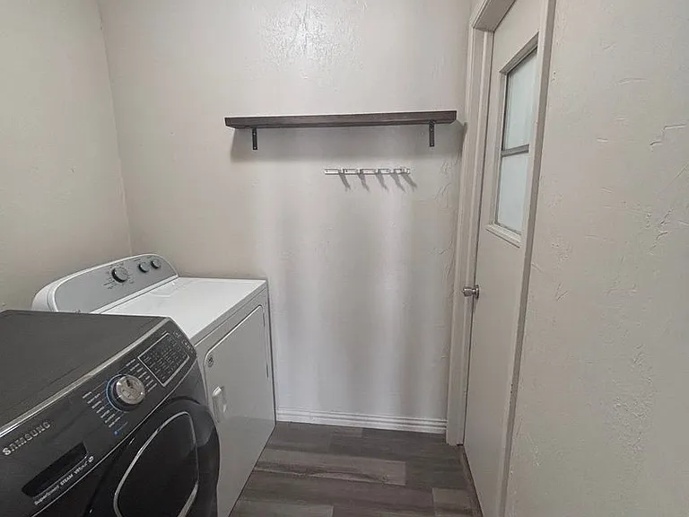 1434 Princeton Cir — Photo 4